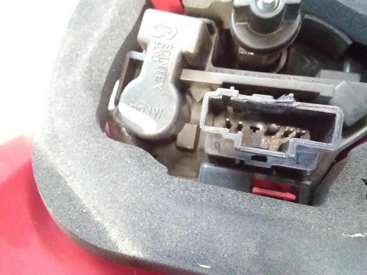 Peugeot 206 CC Cabrio original Rückleuchte Heckleuchte rechts Bj.2003