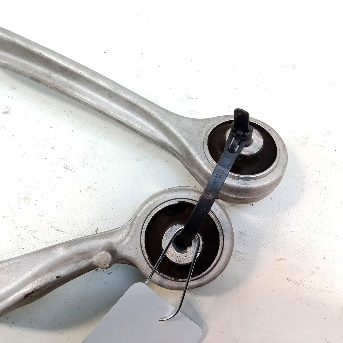 Audi A4 B5 Satz Querlenker Vorderachse rechts oben Bj.1997