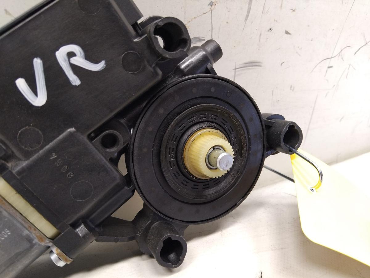 VW Polo 6R original Fensterhebermotor vorn rechts 6R0959802T Bj.2010