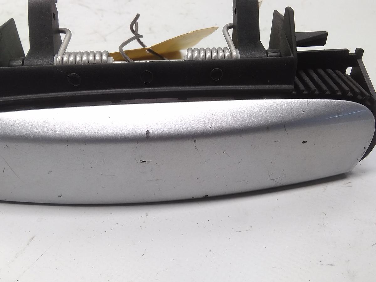 Audi A3 8P Türgriff hinten links LY7W Lichtsilber