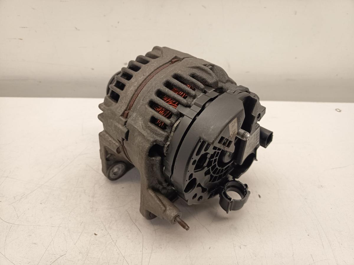 VW Transporter T5 original Lichtmaschine 1.9l 62kW Diesel / 90A 038903024D Bj 06