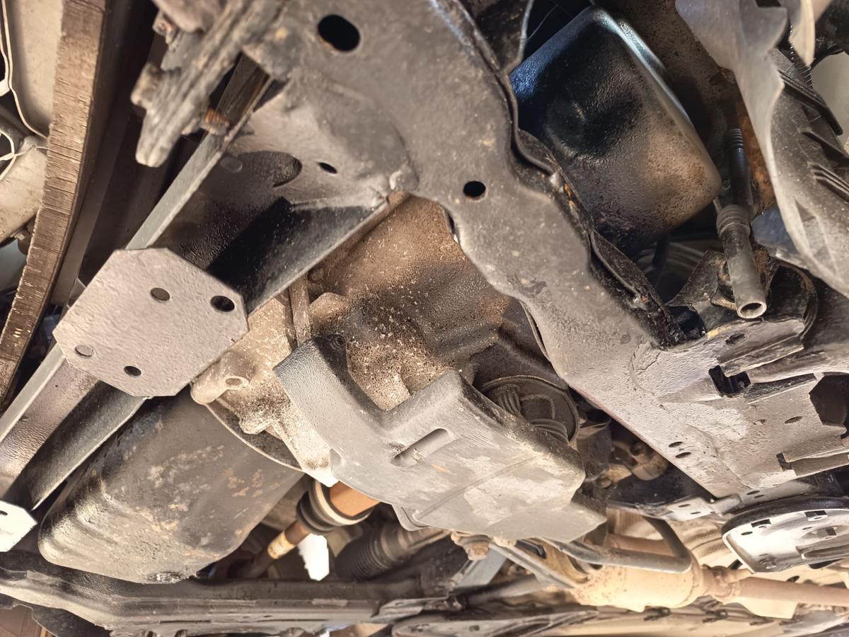 Renault Twingo II orig 5 Gang Schaltgetriebe f&uuml;r 1,2l 43kW D7F800 124tkm Bj 2009