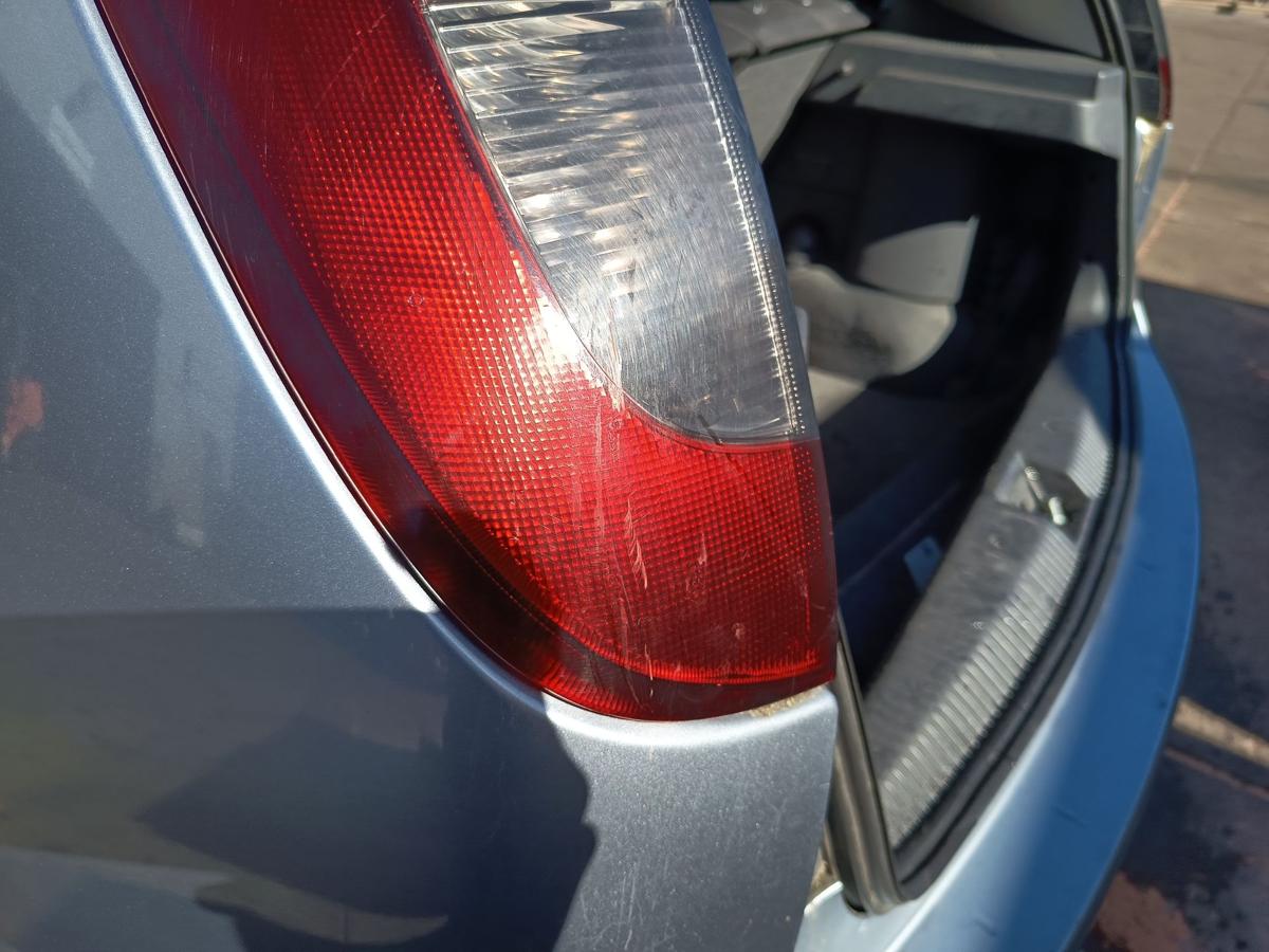 Opel Corsa C original R&uuml;ckleuchte links Heck Schluss Licht Bj 2005