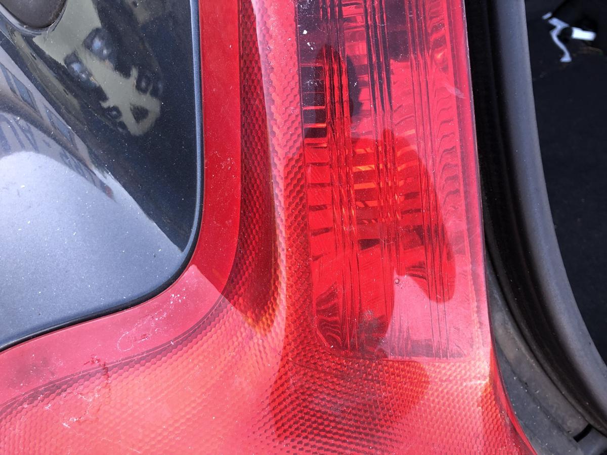Volvo C30 Typ M R&uuml;ckleuchte links R&uuml;cklicht Heckleuchte kleiner Schaden