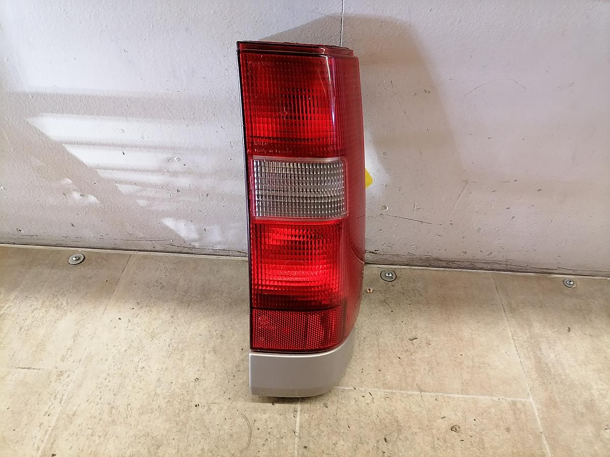 Volvo 850 91-96 Rücklicht Schlußleuchte Heckleuchte Lampe hinten rechts 3512320