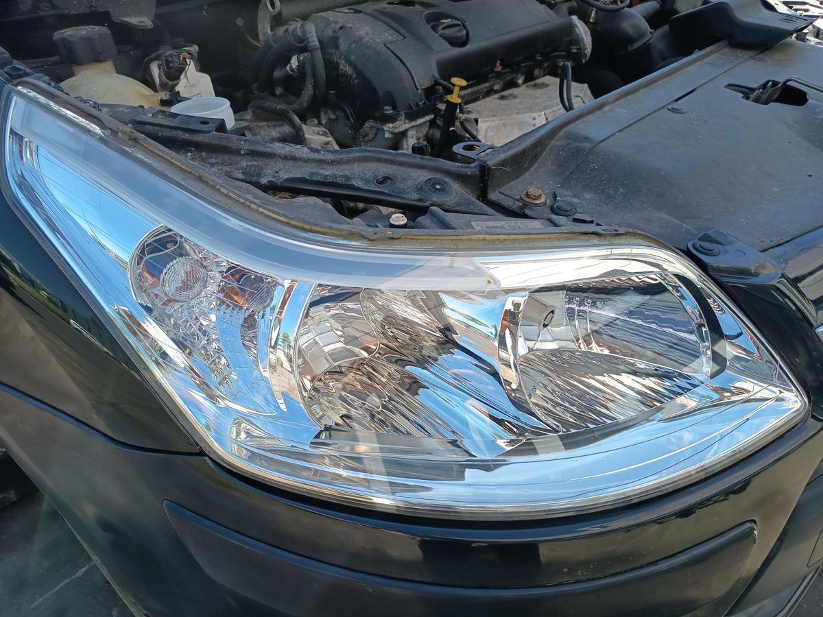 Citroen C4 Facelift Hauptscheinwerfer rechts Halogen Front Licht Bj 2009
