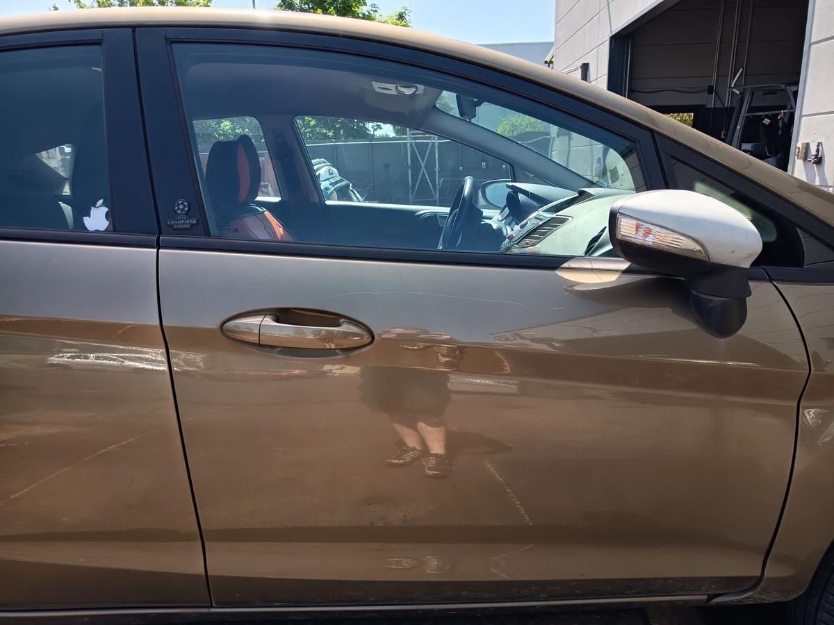 Ford Fiesta VI original T&uuml;r vorne rechts Castano-Braun Metallic Baujahr 2012