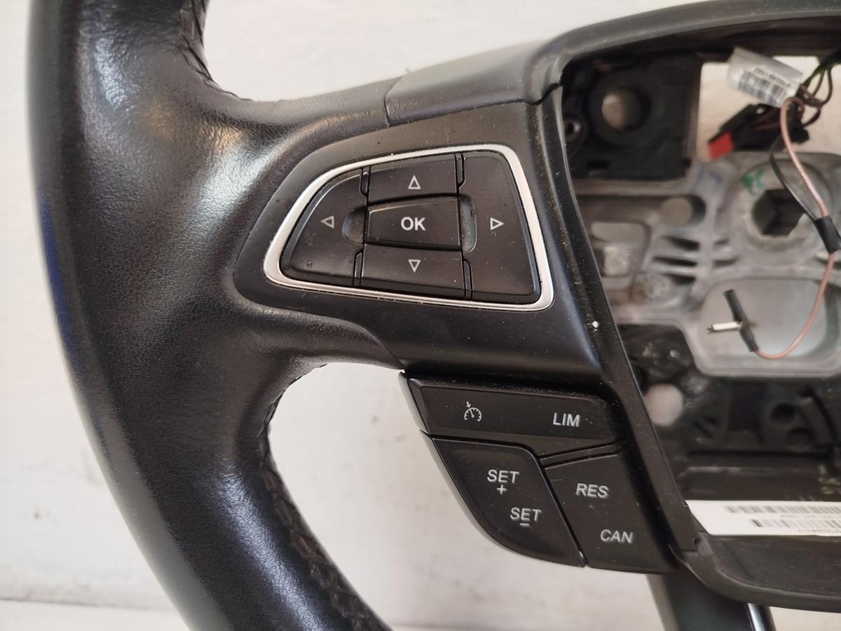 Ford Focus DYB CEW Turnier Lederlenkrad Lenkrad Leder 3 Speichen Mufu OEM