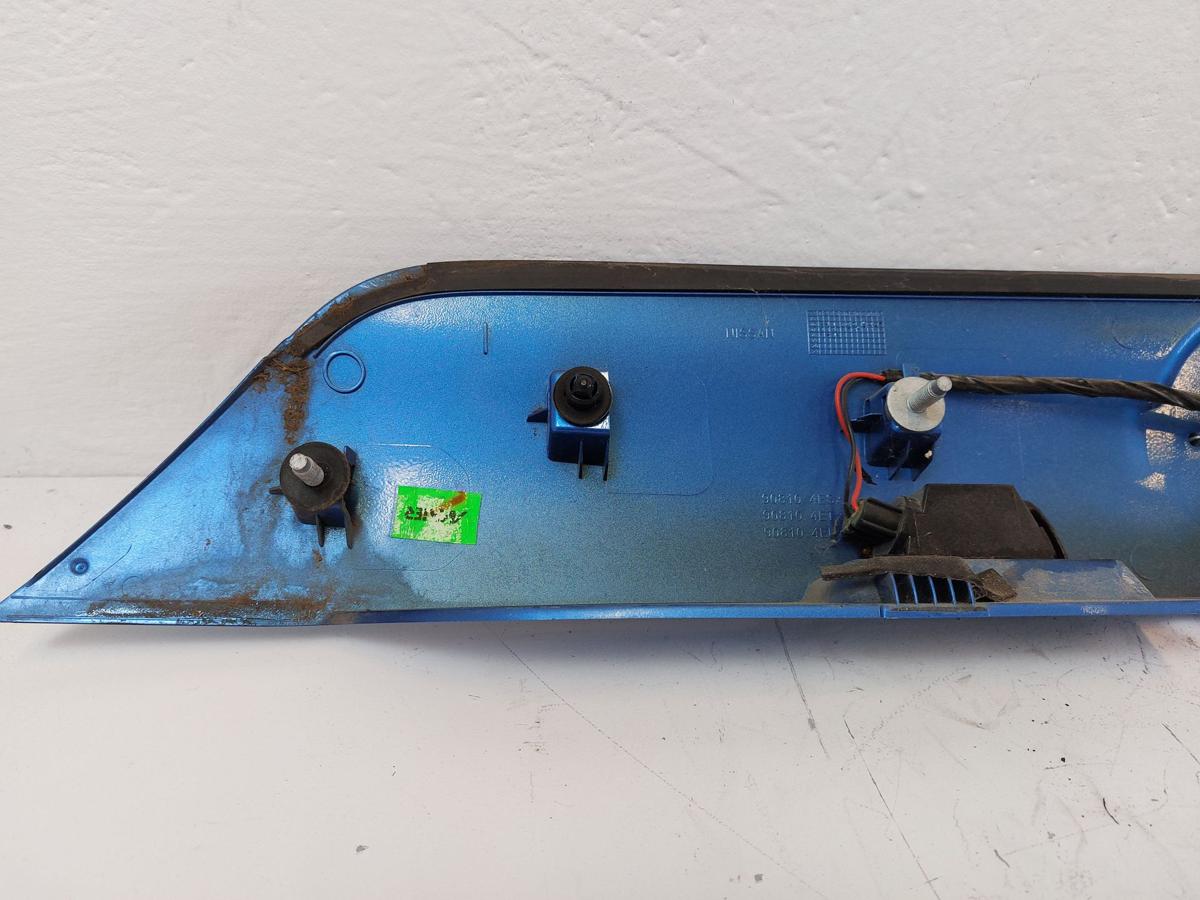 Nissan Qashqai J11 Blende Verkleidung Heckklappe Kennzeichenleuchten RCA blau