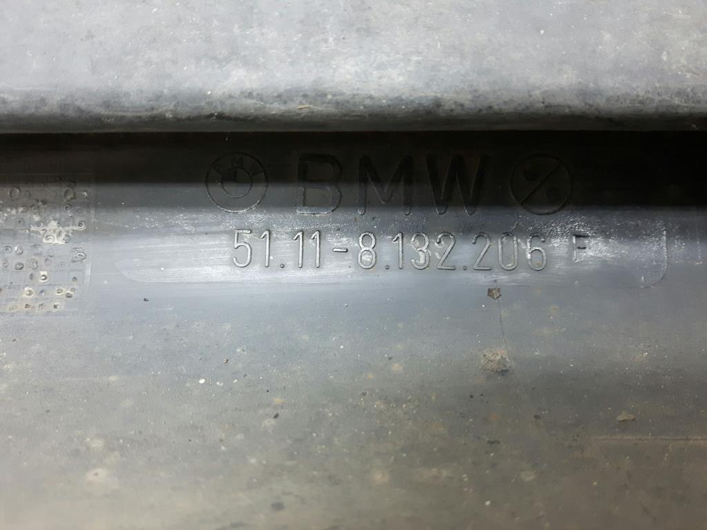 BMW E36 316i Compact Stoßfänger Stoßstange vorn 51118132206 Bostongrünmetallic 275 BJ1995