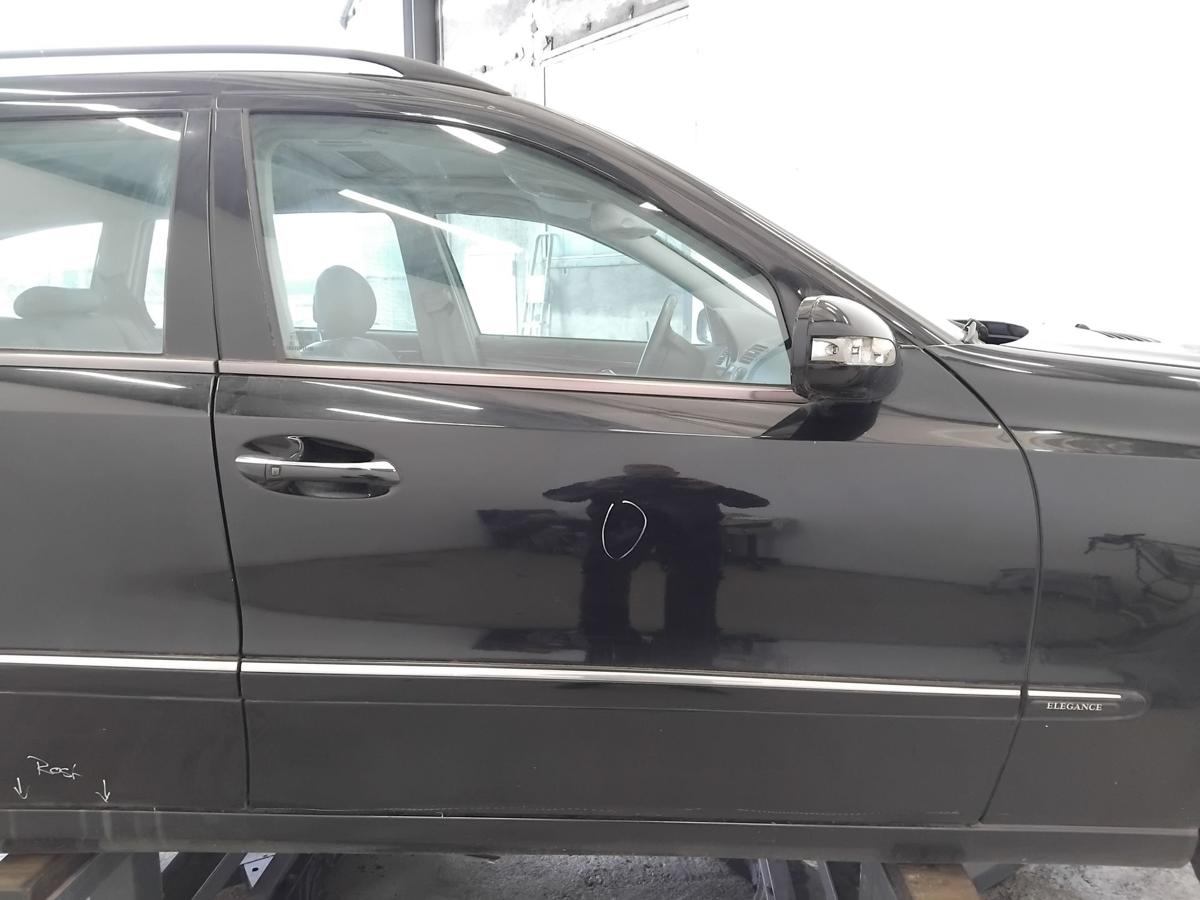 Mercedes Benz E-Klasse 211 Tür vorn rechts Beifahrertür schwarz uni 040 BJ2004