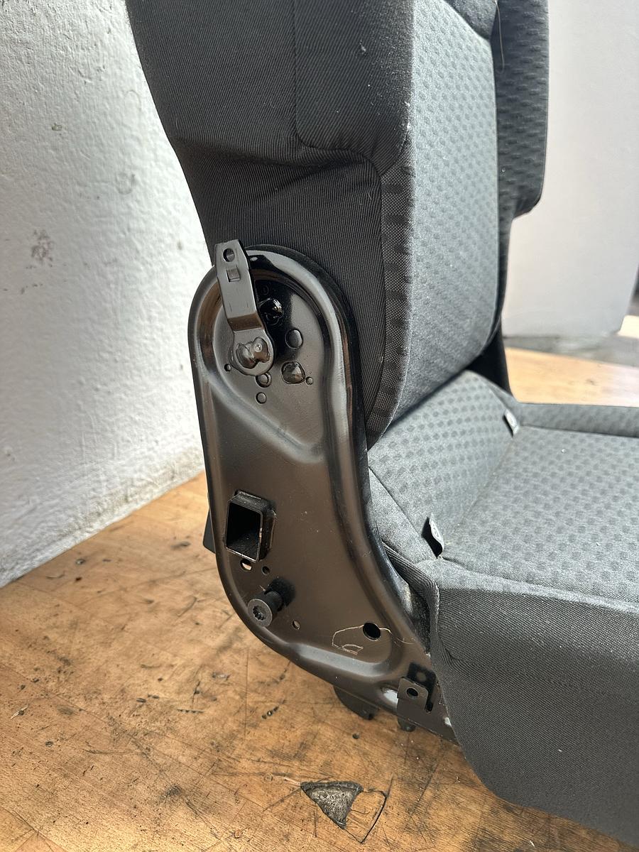 Skoda Roomster Einzelsitz Sitz Rücksitz hinten links Stoff Isofix BJ07