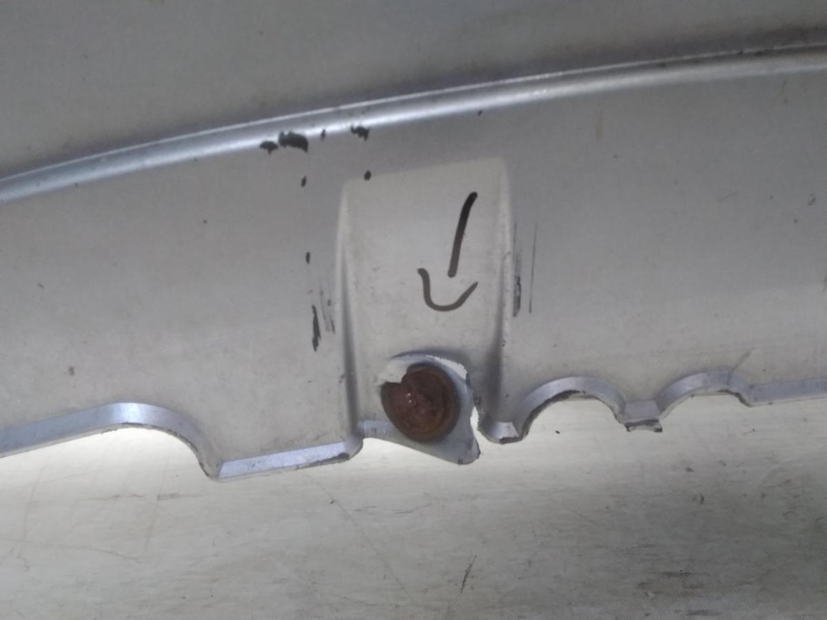 Audi A4 8E B7 original Stoßstange Stossfänger vorn BJ2005 LY7W lichtsilber