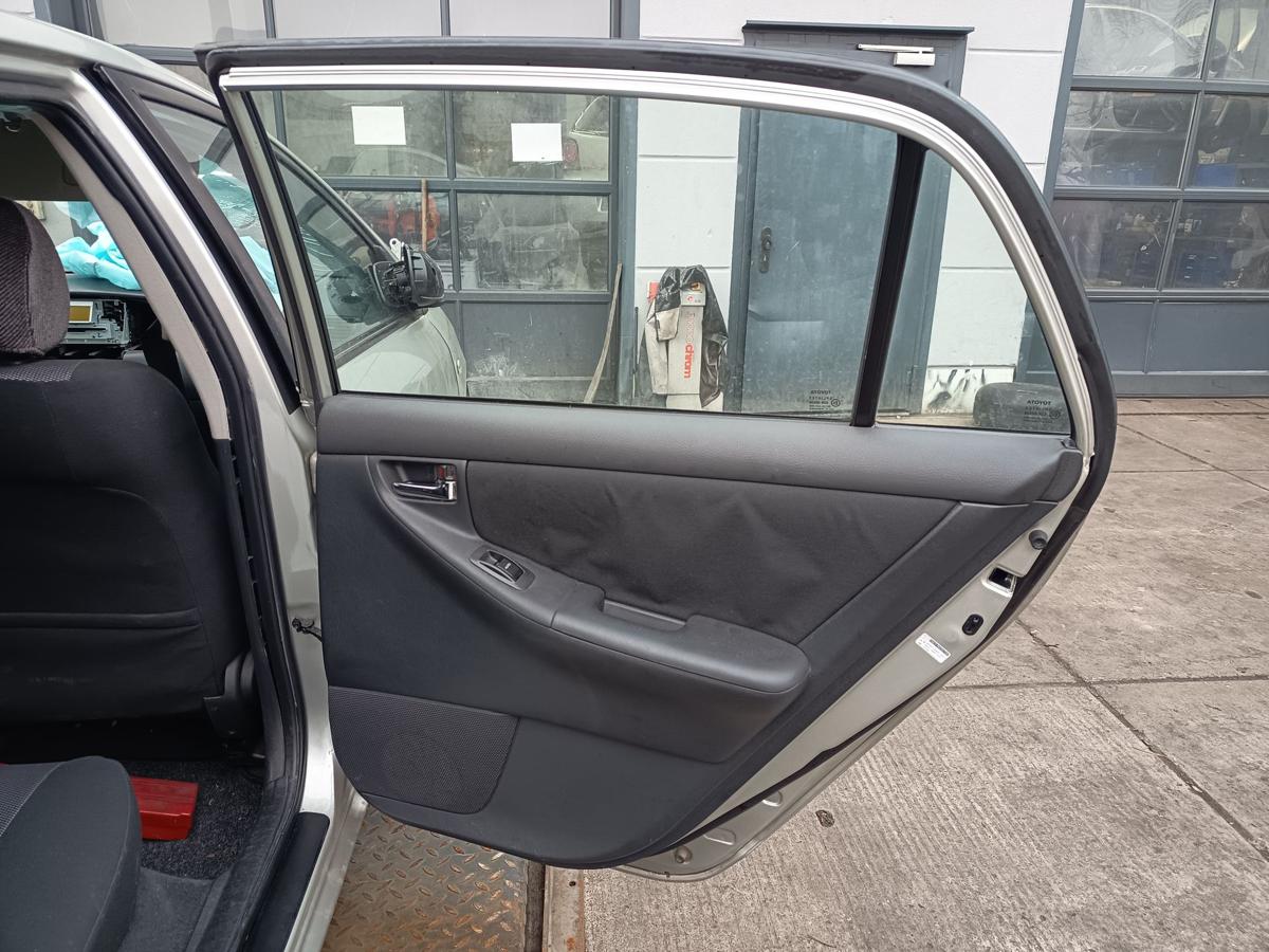 Toyota Corolla E12 original T&uuml;r hinten rechts 1C0 Silber Baujahr 2006