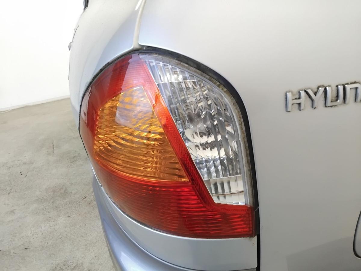 Hyundai Santa Fe SM original Rückleuchte Schlussleuchte links BJ2003