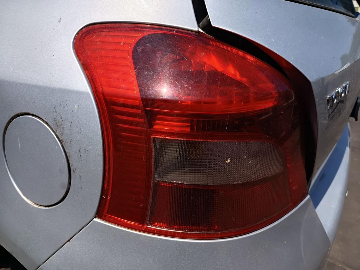Toyota Yaris P9 original R&uuml;ckleuchte links 5 T&uuml;rer Baujahr 2008