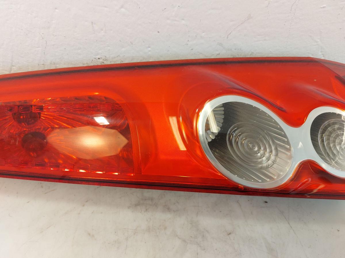 Ford Fiesta JH1 Rückleuchte Schlussleuchte Rücklicht hinten rechts 5 Türer ab 05