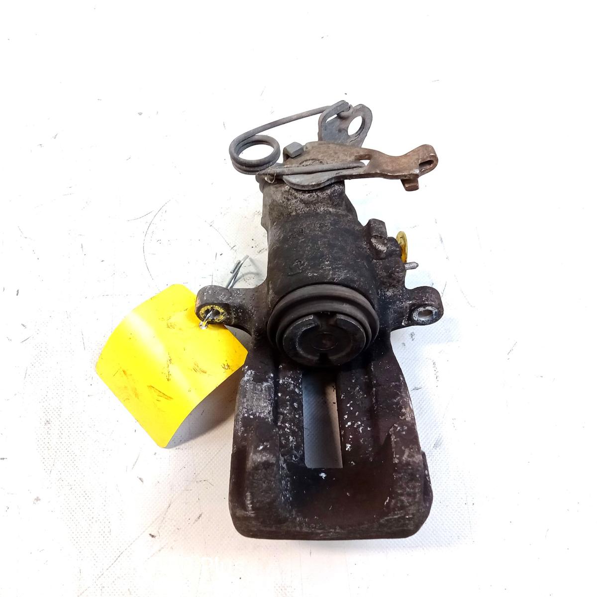 Audi A8 4D D2 original Bremssattel Hinterachse links Bremse 269x22mm Bj.1999