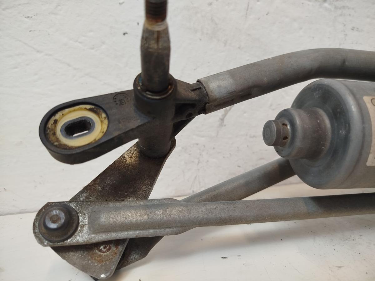 Audi A5 8T Coupe Wischermotor vorn mit Gestänge OEM Valeo Scheibenwischer