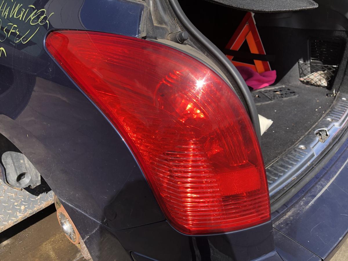 Peugeot 308sw original Rückleuchte links Heck/Schluss/Licht Bj 2008
