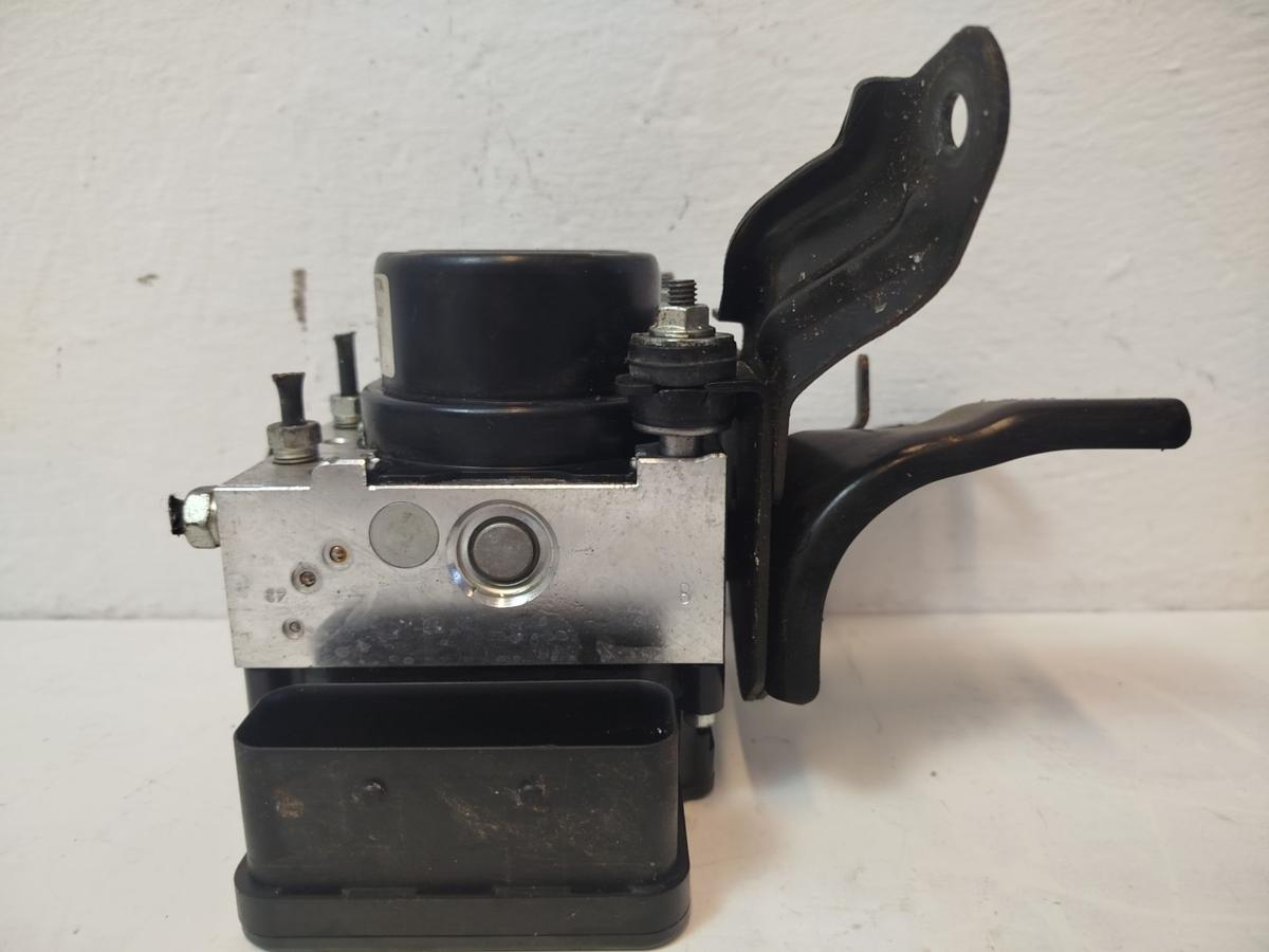 Toyota Yaris XP13 ABS Block Hydroaggregat Pumpe Steuerger&auml;t ESP