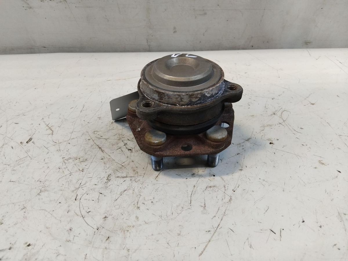Tesla Model Y original Radlager mit Radnabe vorn links 104462800A BJ2023
