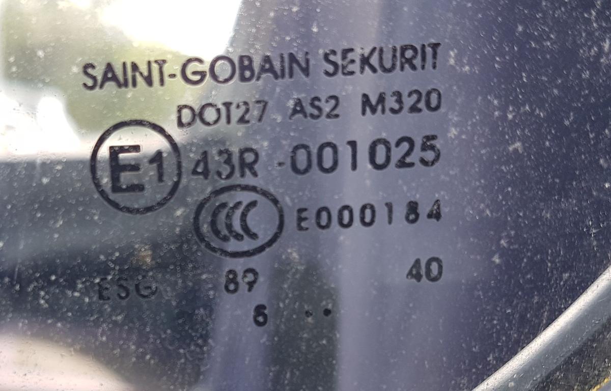 Mercedes Sprinter 906 T&uuml;rscheibe vorn links Bj2008 Glasklar Kastenwagen