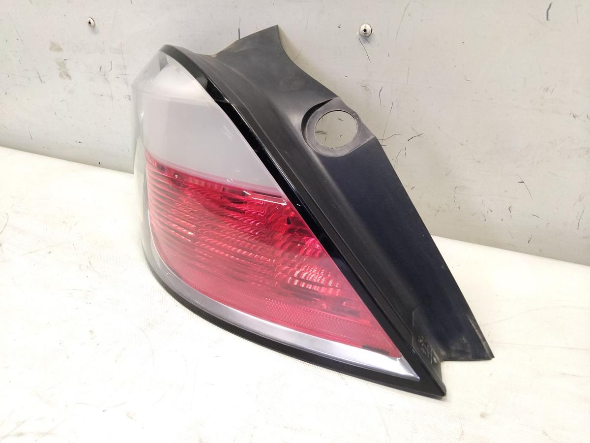 Opel Astra H 5 türig Fließheck original Rückleuchte Schlussleuchte links BJ2004
