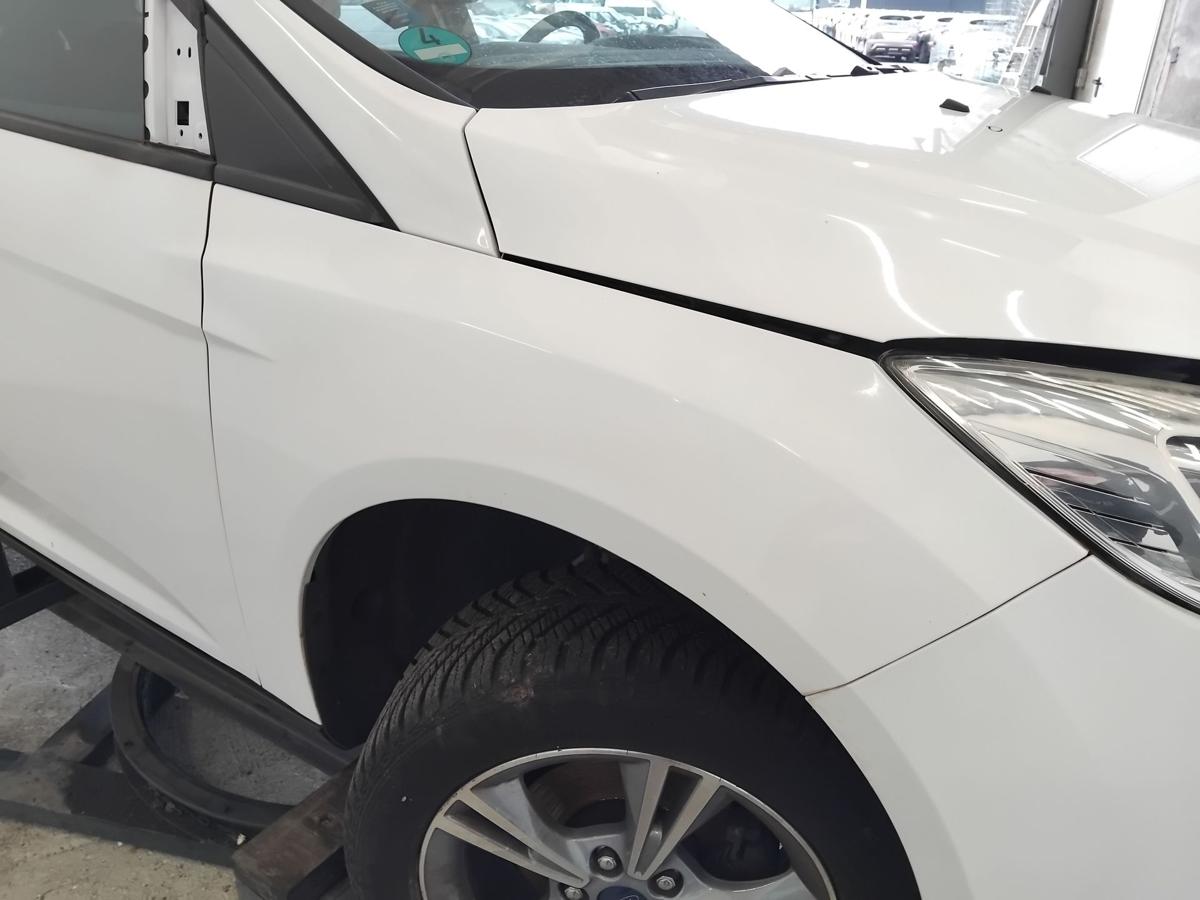 Ford Focus 3 DYB original Kotflügel vorn rechts frostweiss BJ2013