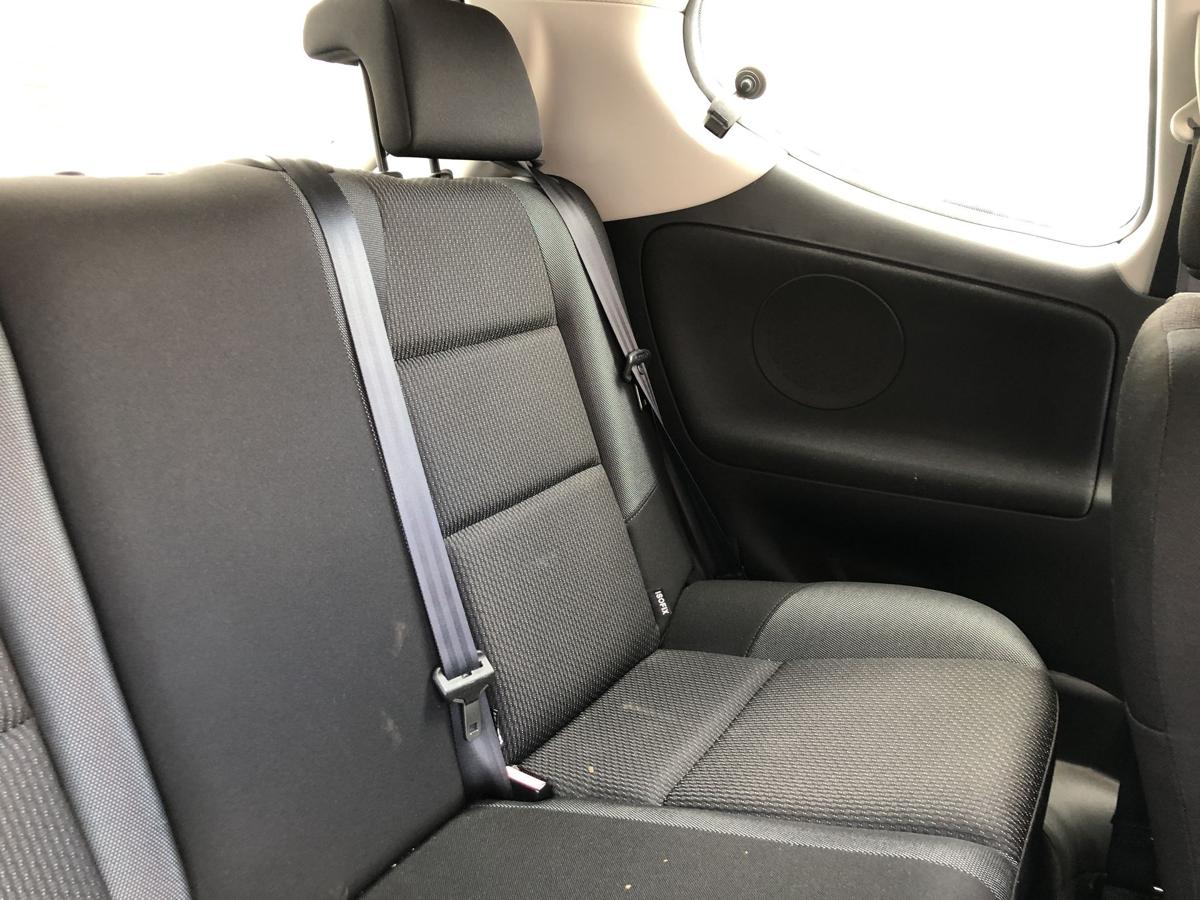 Peugeot 207 WA WC R&uuml;cksitzbank R&uuml;ckbank Sitzbank hinten nur f&uuml;r 3 t&uuml;rer