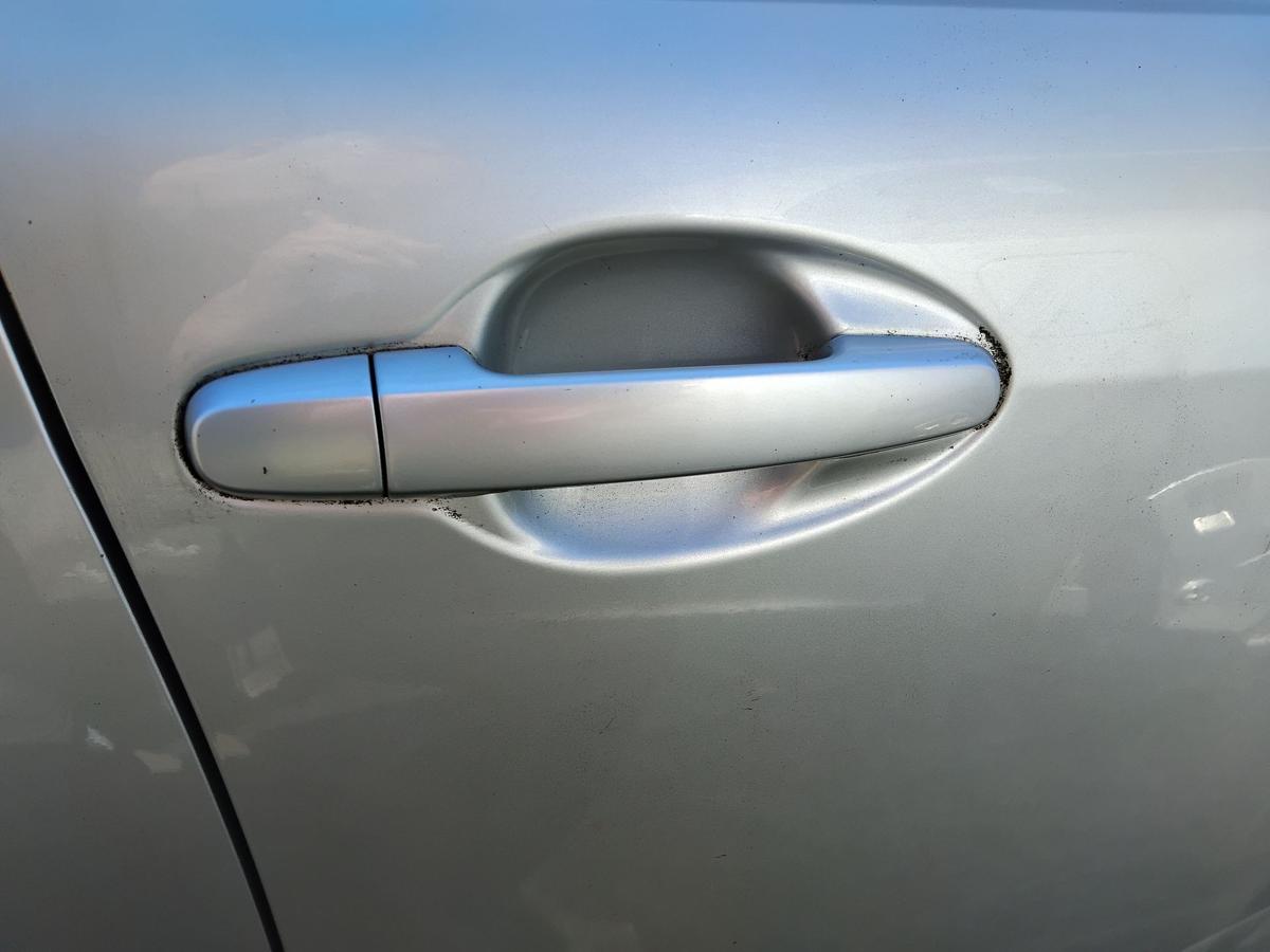 Toyota Avensis T25 T&uuml;r vorn rechts Beifahrert&uuml;r silbermetallic 1C0 BJ2005