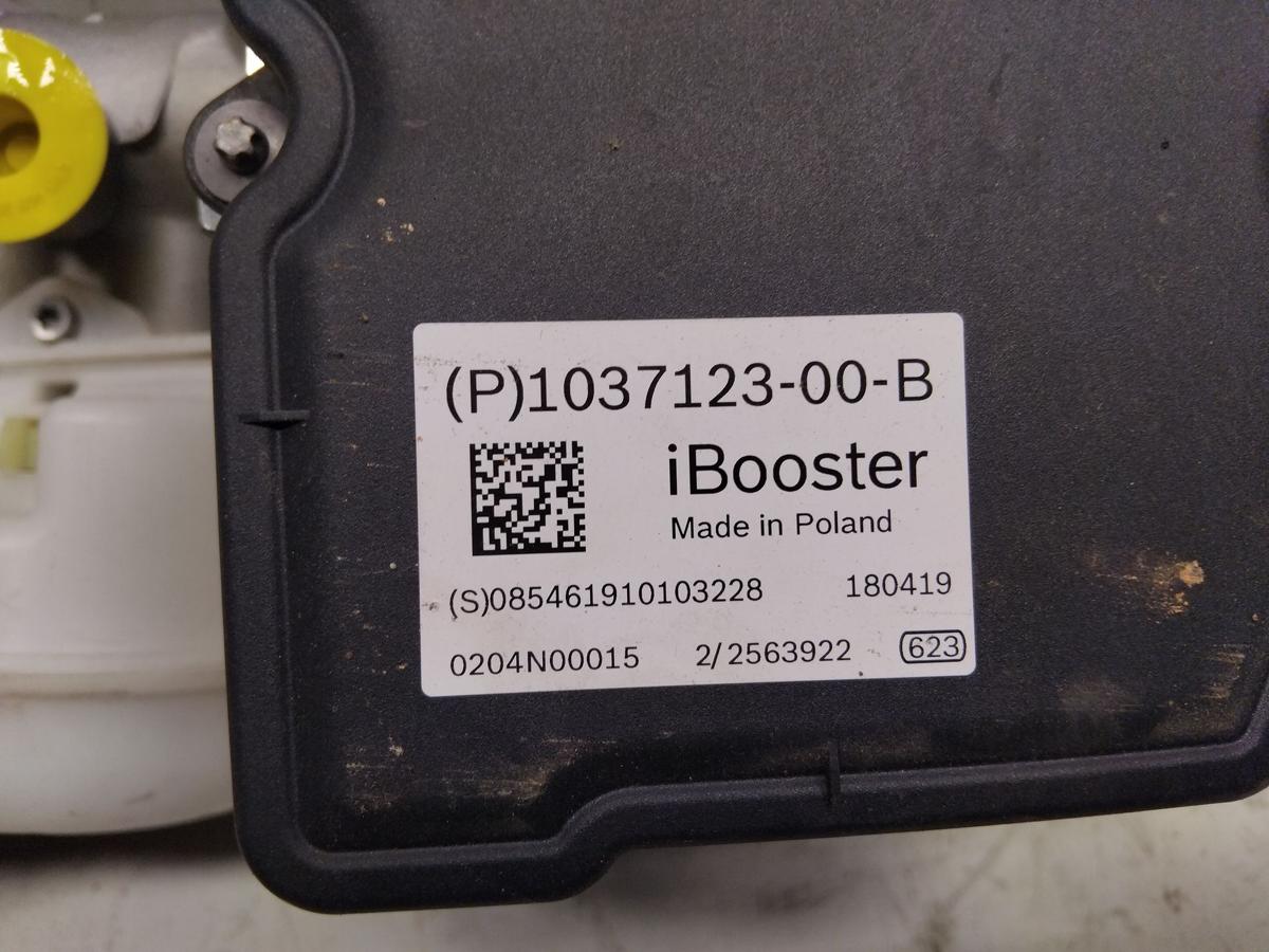 Tesla Model S original Bremskraftverst&auml;rker mit Hauptbremszylinder Bj.2019
