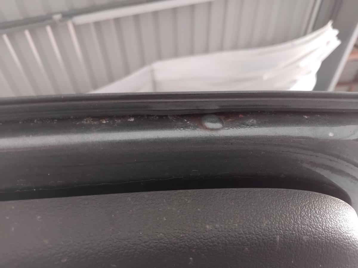 VW Touran 1T Heckklappe LD7X platinumgraumetallic mit Heckscheibe BJ2004
