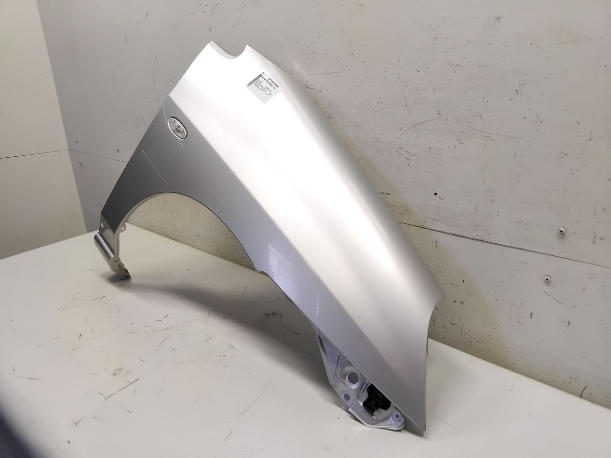 Suzuki Liana original Kotfl&uuml;gel vorn rechts silber Z2S Silky Silver Met BJ2006