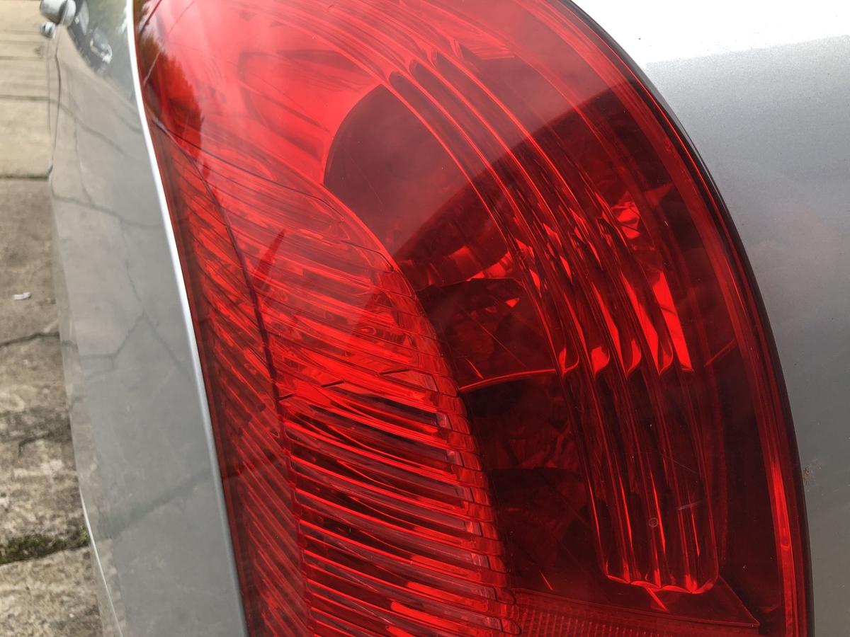 Peugeot 308 4E 4H SW Rückleuchte links Rücklicht Heckleuchte Kombi Schlusslicht
