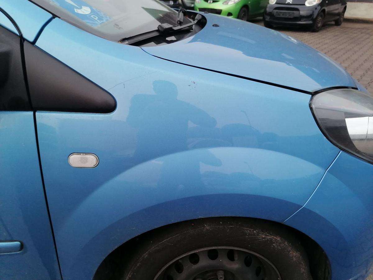 Renault Twingo 2 original Kotflügel vorn rechts Blaumetallic TERPB Bj.2013