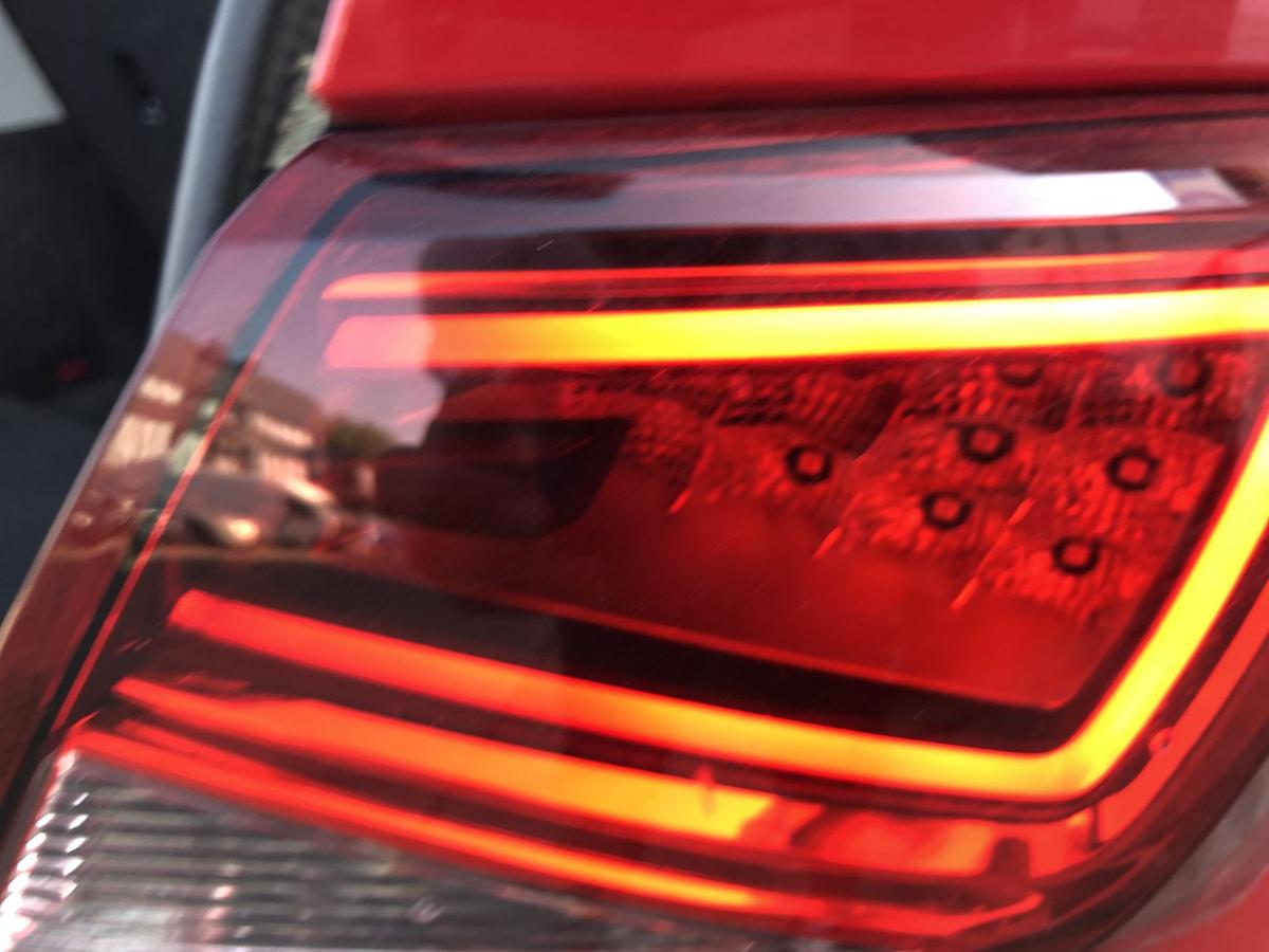 Seat Leon 5F R&uuml;ckleuchte au&szlig;en rechts R&uuml;cklicht R&uuml;ckleuchte LED Au&szlig;enecke
