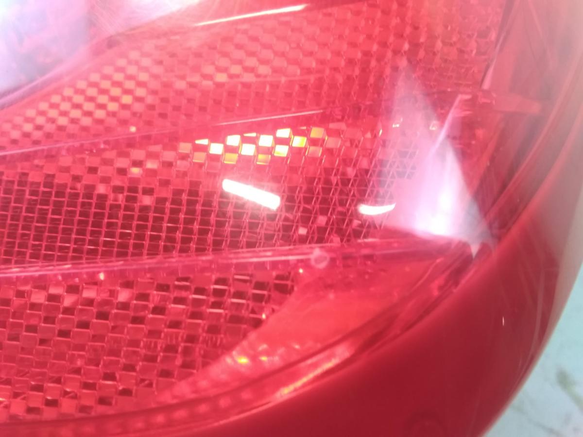 Nissan Primera P12 Hatchback Rückleuchte Heckleuchte rechts mit Mängeln Bj.2003