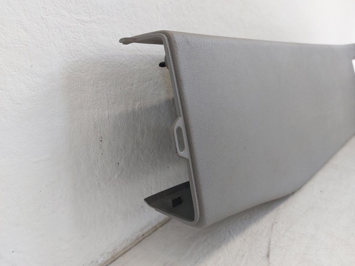 VW T5 7E Blende Abdeckung Verkleidung B-Säule unten rechts Innenverkleidung
