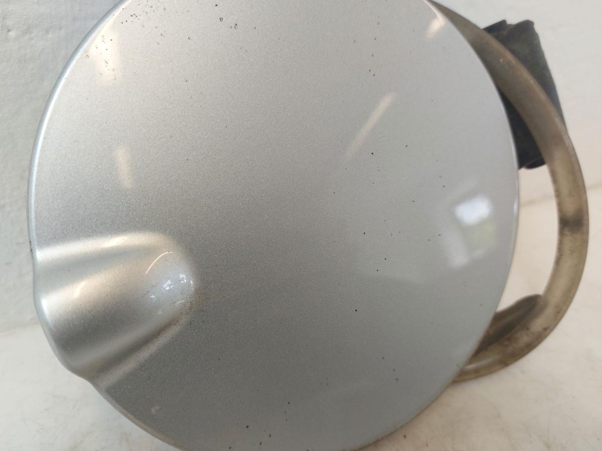 Tankklappe Tankdeckel Tankverschluss LA7W Reflexsilber Skoda Fabia II 5J
