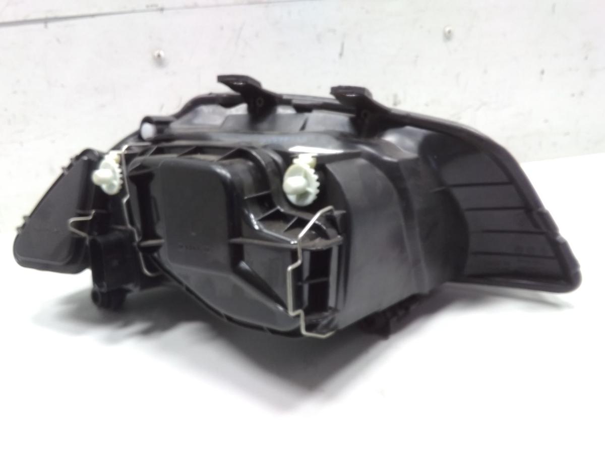 Seat Ibiza III 6L Scheinwerfer links TYC Halogen mit LWR BJ2003