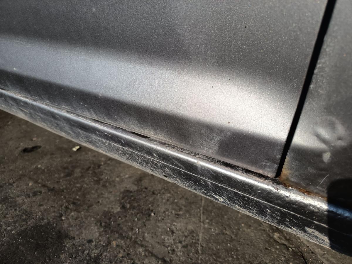 Golf Plus II original T&uuml;r vorn rechts Beifahrer A8X Kaschmirbraun Bj 2009