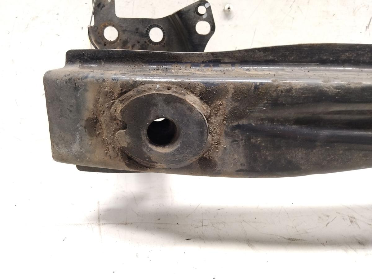 VW Caddy 2K original Tr&auml;ger Verst&auml;rkung Sto&szlig;f&auml;nger Sto&szlig;stange vorn BJ2005