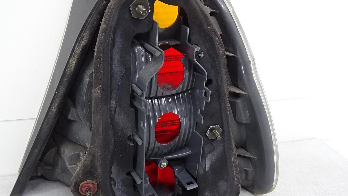 BMW E46 Rückleuchte Rücklicht links Bj2001 63216920237 3er Compact