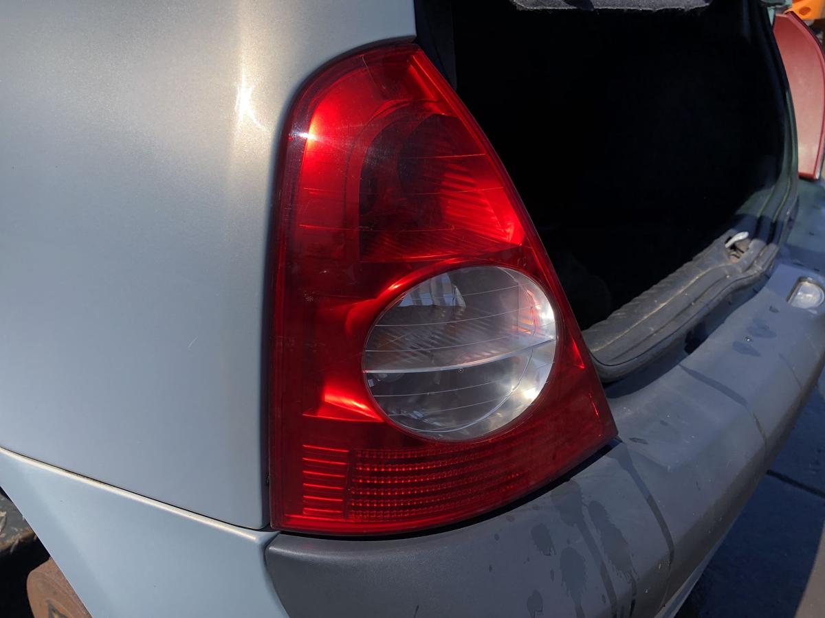 Renault Clio B Phase II original Rückleuchte links Heck/Schluss/Licht Bj 2003