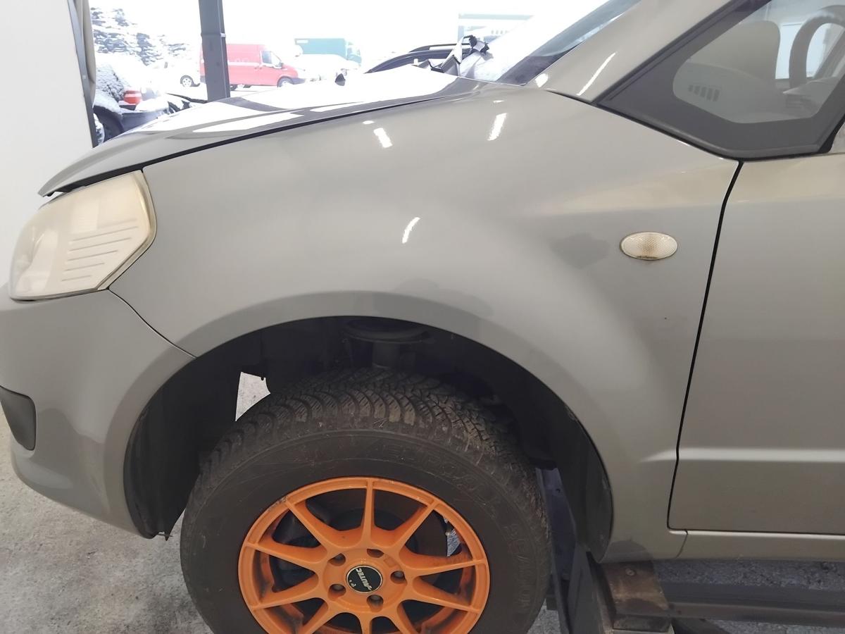 Suzuki SX4 original Kotfl&uuml;gel vorn links ohne Radlaufverkleidung BJ2006