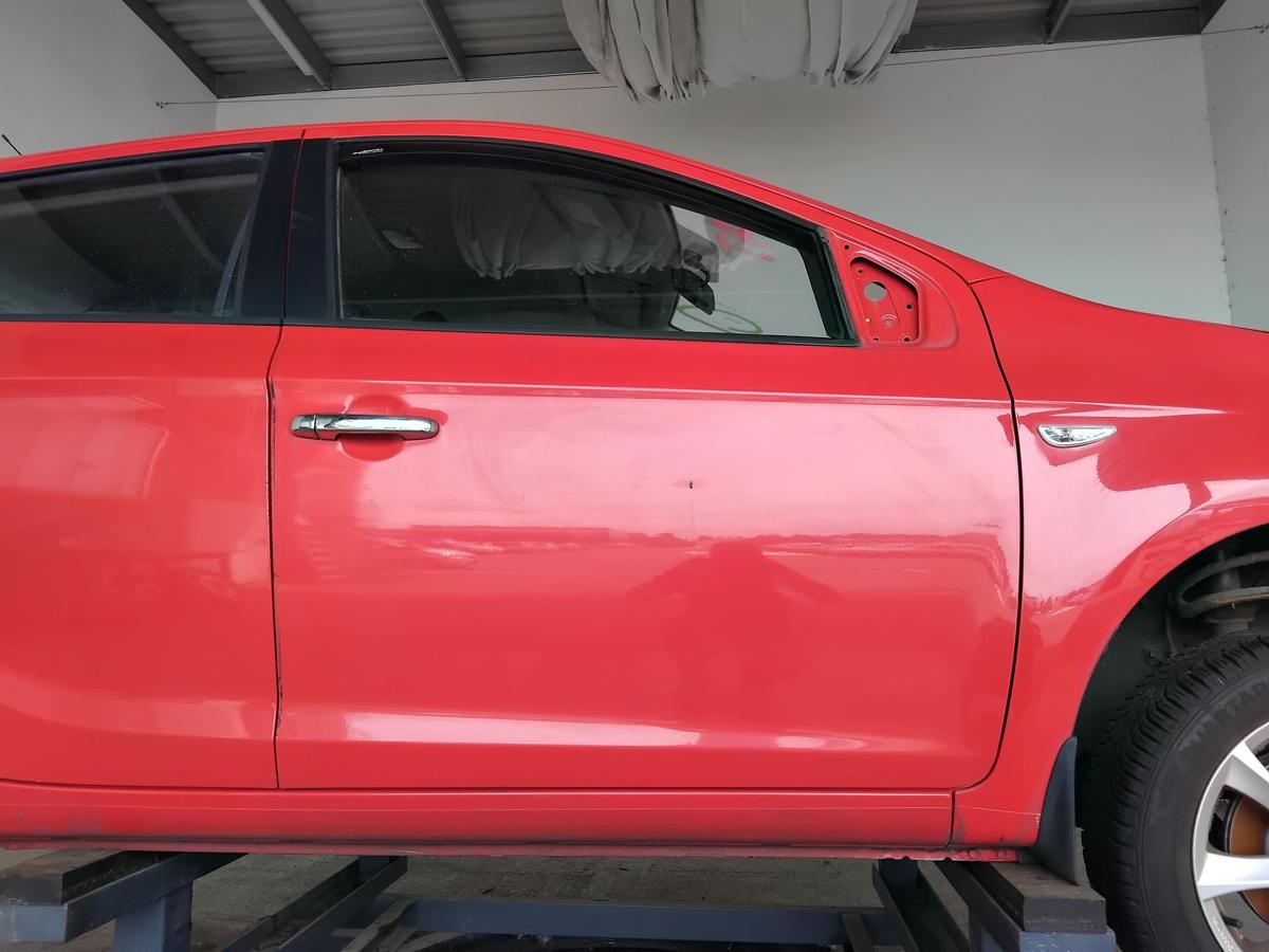 Hyundai i20 PB T&uuml;r vorn rechts Beifahrert&uuml;r 5-t&uuml;rig BH Electric Red BJ2009