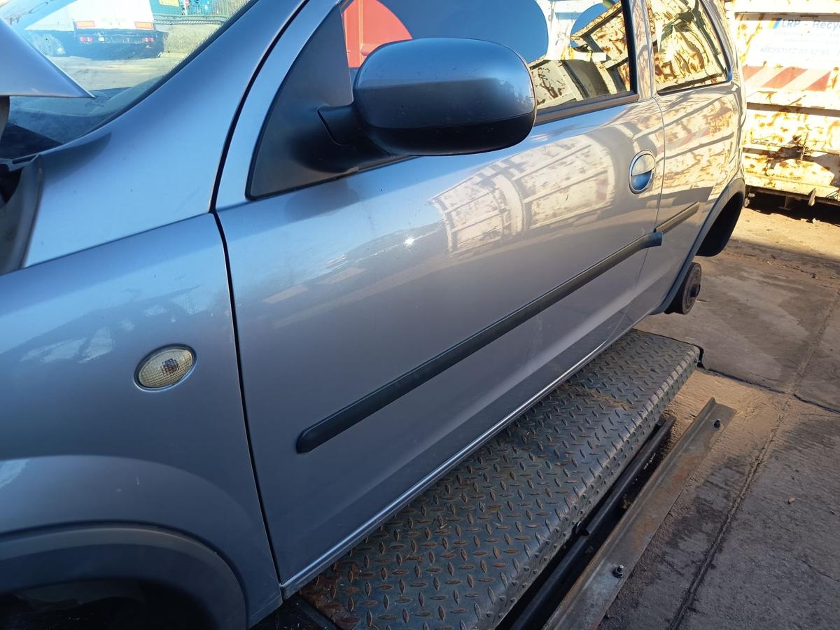 Opel Corsa C original T&uuml;r links Fahrer 3t&uuml;rer Z163 Lichtsilber Bj 2004