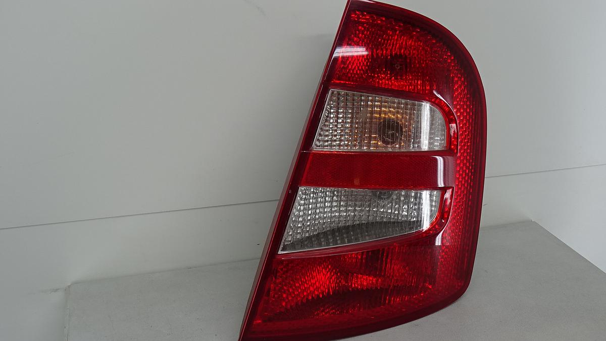 Skoda Fabia 6Y Bj2000 Rückleuchte Rücklicht rechts 6Y6945096 6Y6945112 bis 04