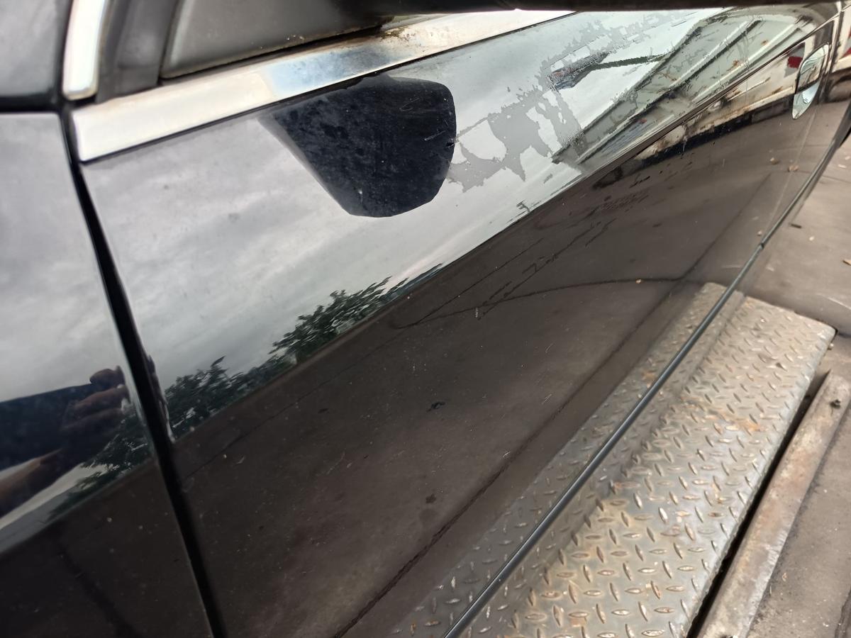 Audi A4 B7 original T&uuml;r vorn links Fahrer Y9B Brillantschwarz Bj 2007